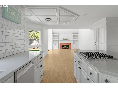 14335 Edenberry Drive Lake Oswego OR 97035