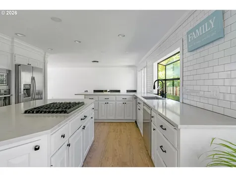 14335 Edenberry Drive Lake Oswego OR 97035