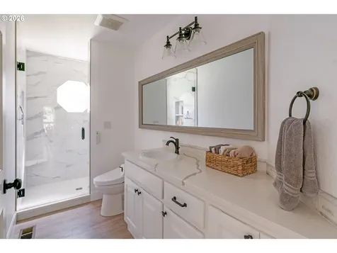 14335 Edenberry Drive Lake Oswego OR 97035