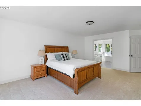 14335 Edenberry Drive Lake Oswego OR 97035