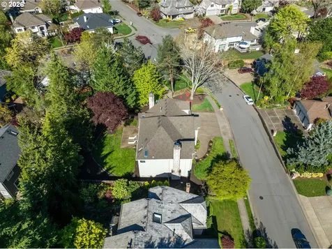 14335 Edenberry Drive Lake Oswego OR 97035