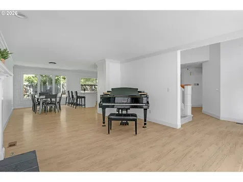 14335 Edenberry Drive Lake Oswego OR 97035