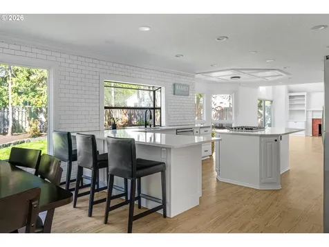 14335 Edenberry Drive Lake Oswego OR 97035