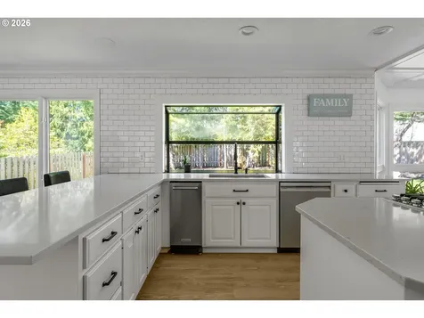 14335 Edenberry Drive Lake Oswego OR 97035