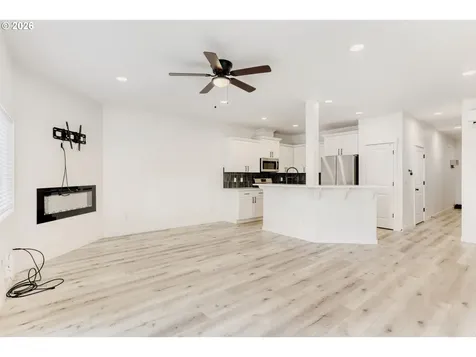 802 S 25th Avenue Cornelius OR 97113