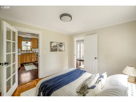 4525 SE Malden Drive Portland OR 97206