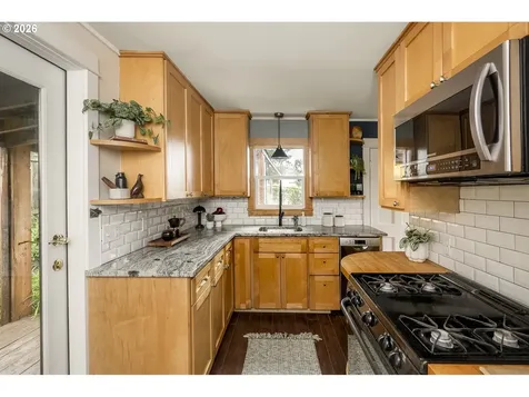4525 SE Malden Drive Portland OR 97206