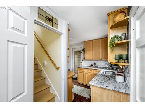 4525 SE Malden Drive Portland OR 97206