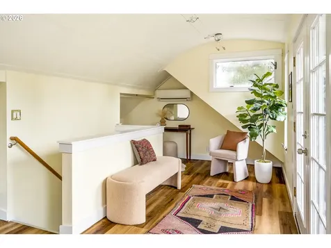 4525 SE Malden Drive Portland OR 97206