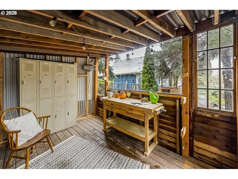 4525 SE Malden Drive Portland OR 97206