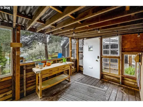 4525 SE Malden Drive Portland OR 97206