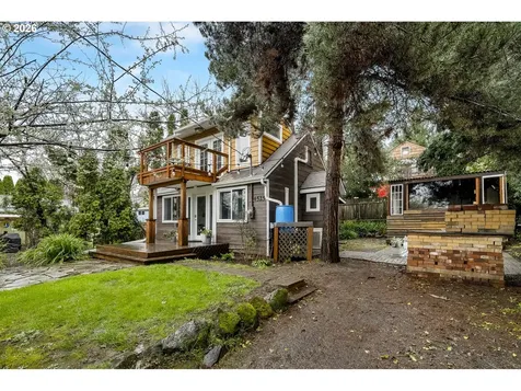 4525 SE Malden Drive Portland OR 97206