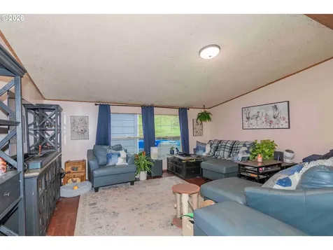 424 Aker Drive Myrtle Creek OR 97457