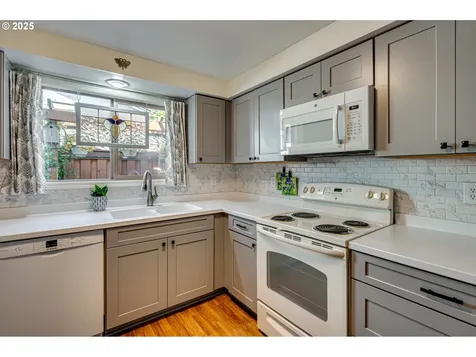 12516 NE 16th Street Vancouver WA 98684