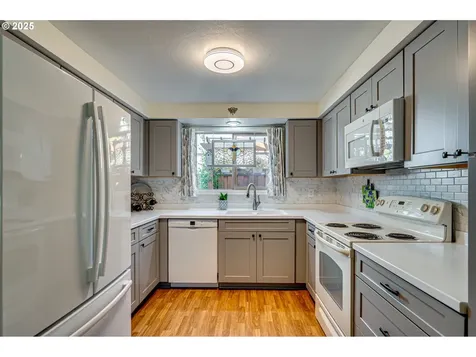 12516 NE 16th Street Vancouver WA 98684