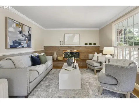 803 N Main Avenue Ridgefield WA 98642
