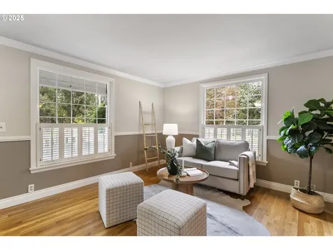 803 N Main Avenue Ridgefield WA 98642