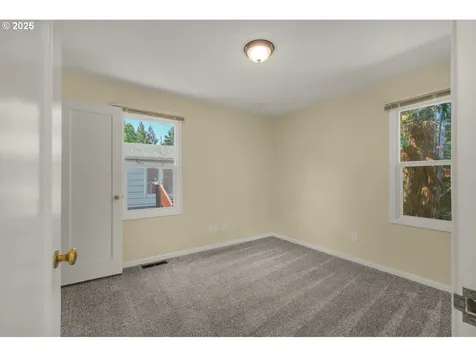 179 Yelton Drive Longview WA 98632