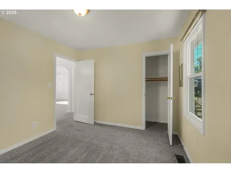 179 Yelton Drive Longview WA 98632