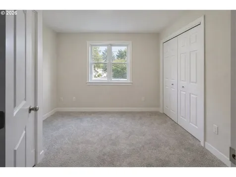 125 SE 126th Avenue Portland OR 97233