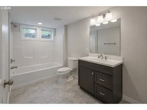 125 SE 126th Avenue Portland OR 97233