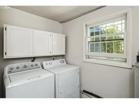 4136 SE 72nd Avenue Portland OR 97206