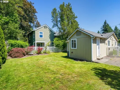 209 NE 192nd Avenue Portland OR 97230