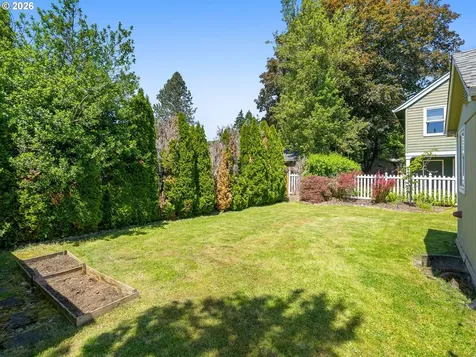 209 NE 192nd Avenue Portland OR 97230