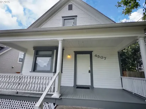 4507 N Gantenbein Avenue Portland OR 97217