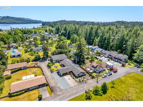 11145 Evergreen Way Nehalem OR 97131
