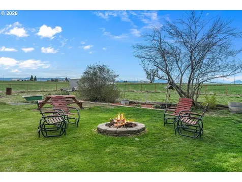 5191 NW Columbia Drive Madras OR 97741