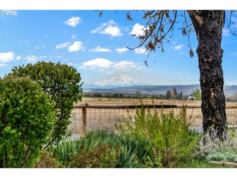 5191 NW Columbia Drive Madras OR 97741
