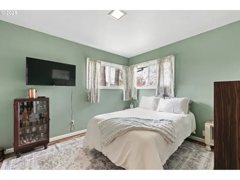 1205 S 8th Street Cottage Grove OR 97424
