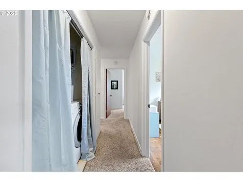1205 S 8th Street Cottage Grove OR 97424