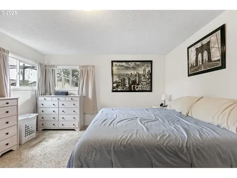 1205 S 8th Street Cottage Grove OR 97424