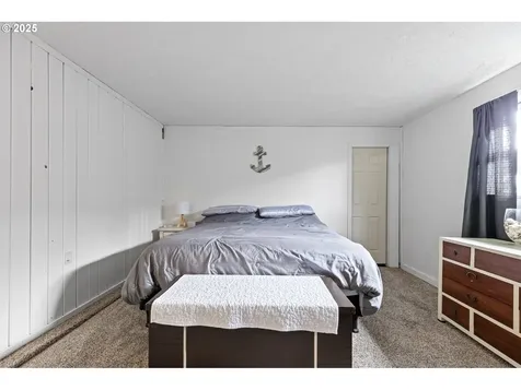 1205 S 8th Street Cottage Grove OR 97424