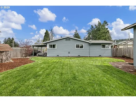 1205 S 8th Street Cottage Grove OR 97424