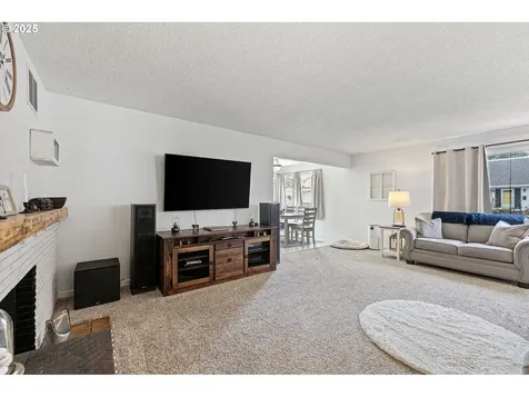 1205 S 8th Street Cottage Grove OR 97424