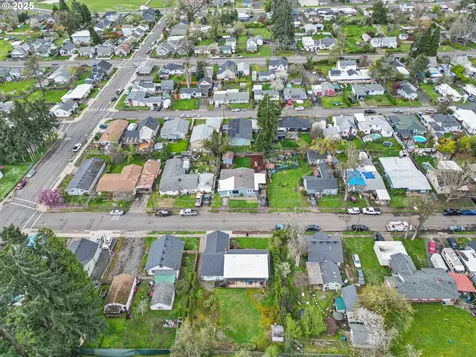 1205 S 8th Street Cottage Grove OR 97424