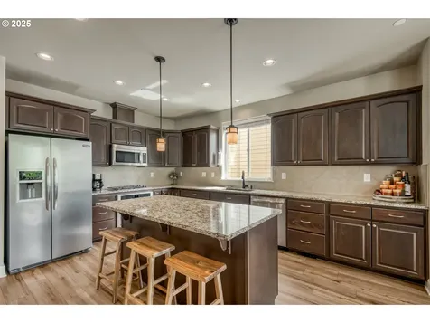 10380 SW Madrid Loop Wilsonville OR 97070