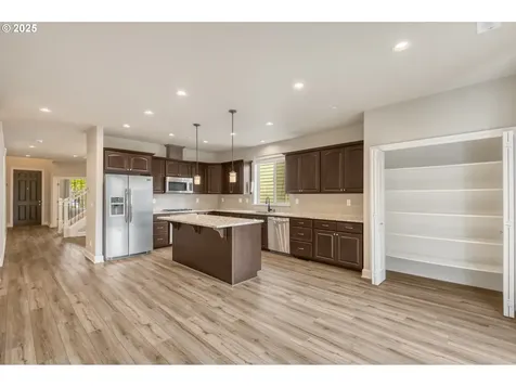 10380 SW Madrid Loop Wilsonville OR 97070