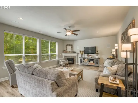 10380 SW Madrid Loop Wilsonville OR 97070