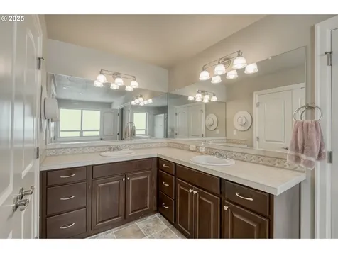 10380 SW Madrid Loop Wilsonville OR 97070