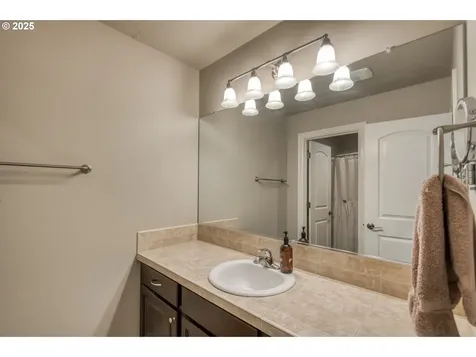 10380 SW Madrid Loop Wilsonville OR 97070