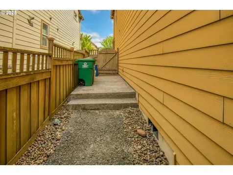 10380 SW Madrid Loop Wilsonville OR 97070