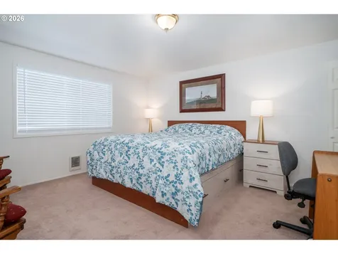 3300 NW Oceania Drive Waldport OR 97394