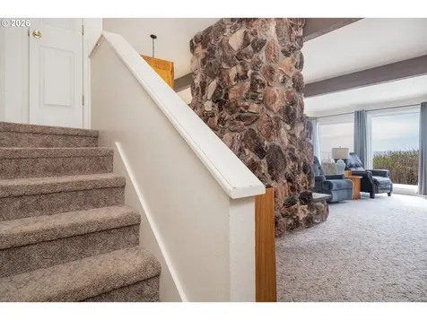 3300 NW Oceania Drive Waldport OR 97394