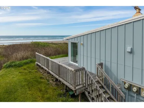3300 NW Oceania Drive Waldport OR 97394