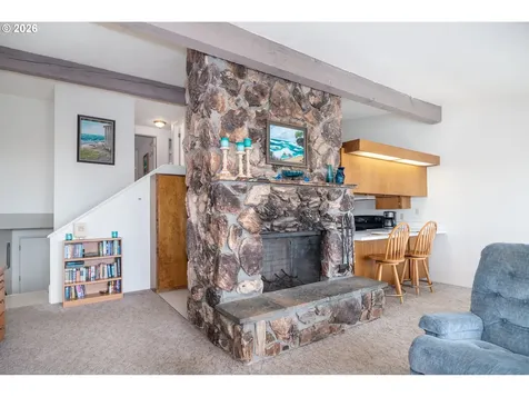 3300 NW Oceania Drive Waldport OR 97394