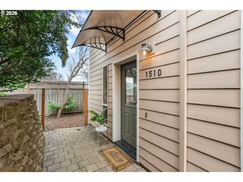 1510 Lincoln Street Hood River OR 97031
